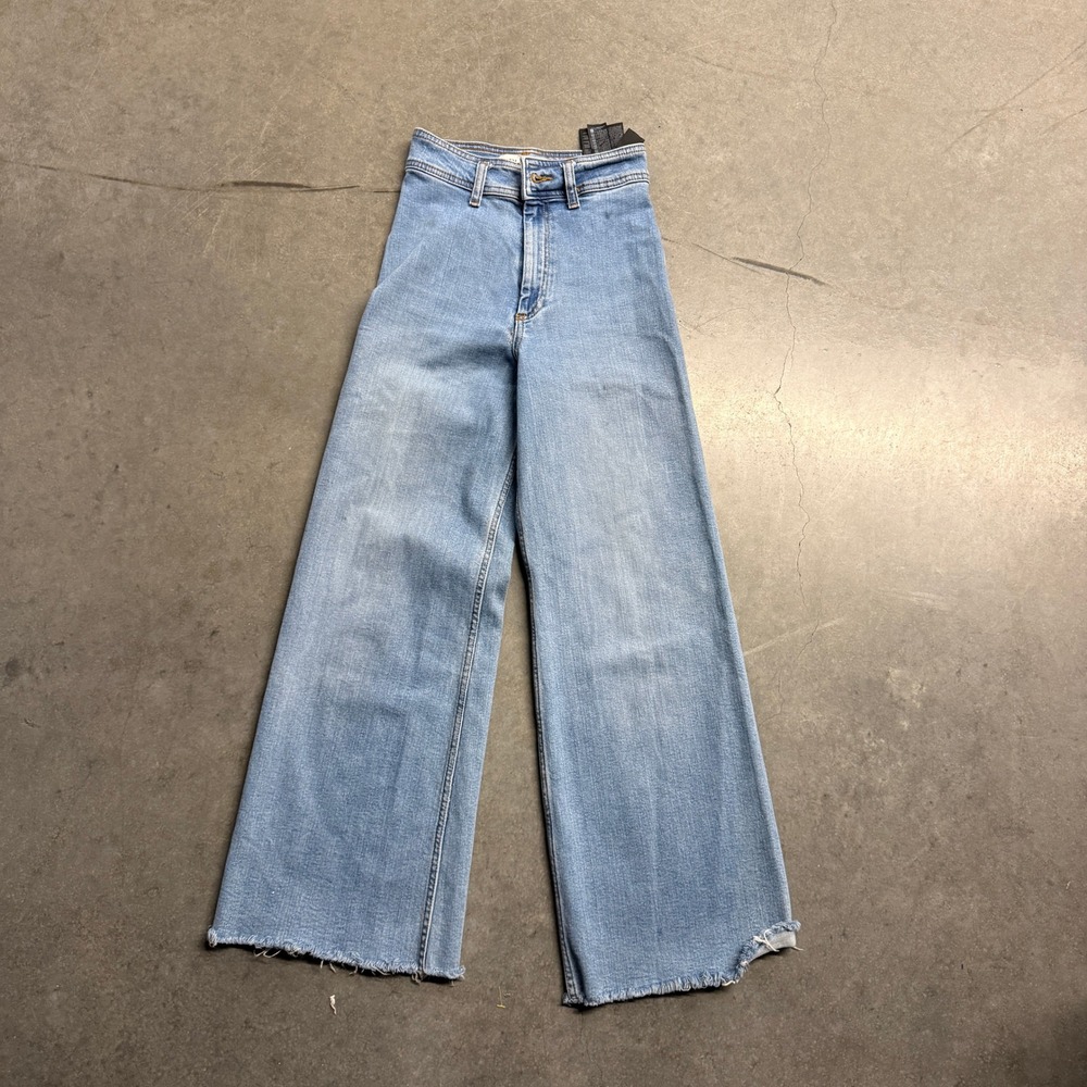 Zara High Waisted Wide Leg Jeans Light Wash Blue Frayed Hem Size 2 24
